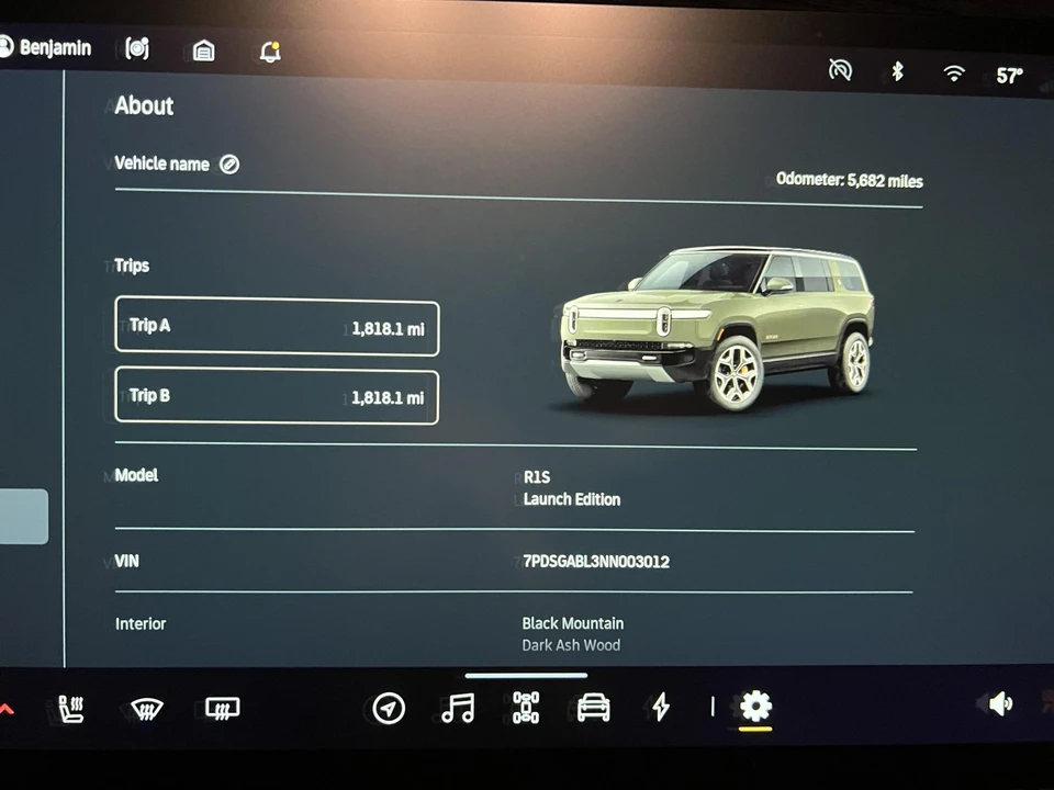 2022 Rivian R1S - Image 25 of 31
