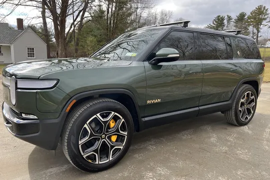 2022 Rivian R1S Launch Edition Quad-Motor