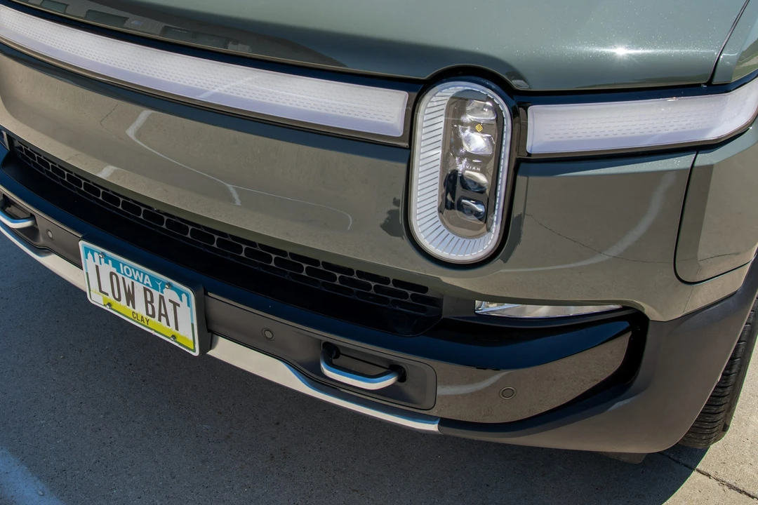 2022 Rivian R1S - Image 19 of 31