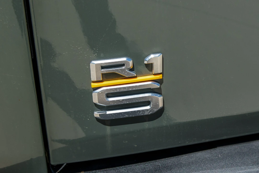 2022 Rivian R1S - Image 26 of 31