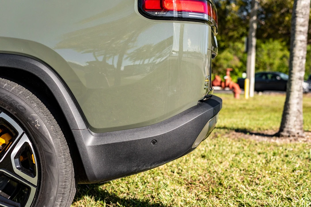 2022 Rivian R1S - Image 21 of 31
