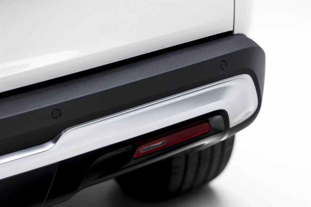 2022 Rivian R1S - Image 30 of 31
