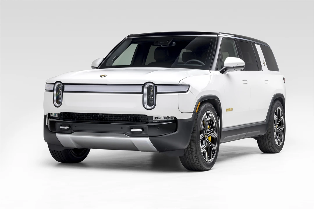 2022 Rivian R1S - Image 6 of 31