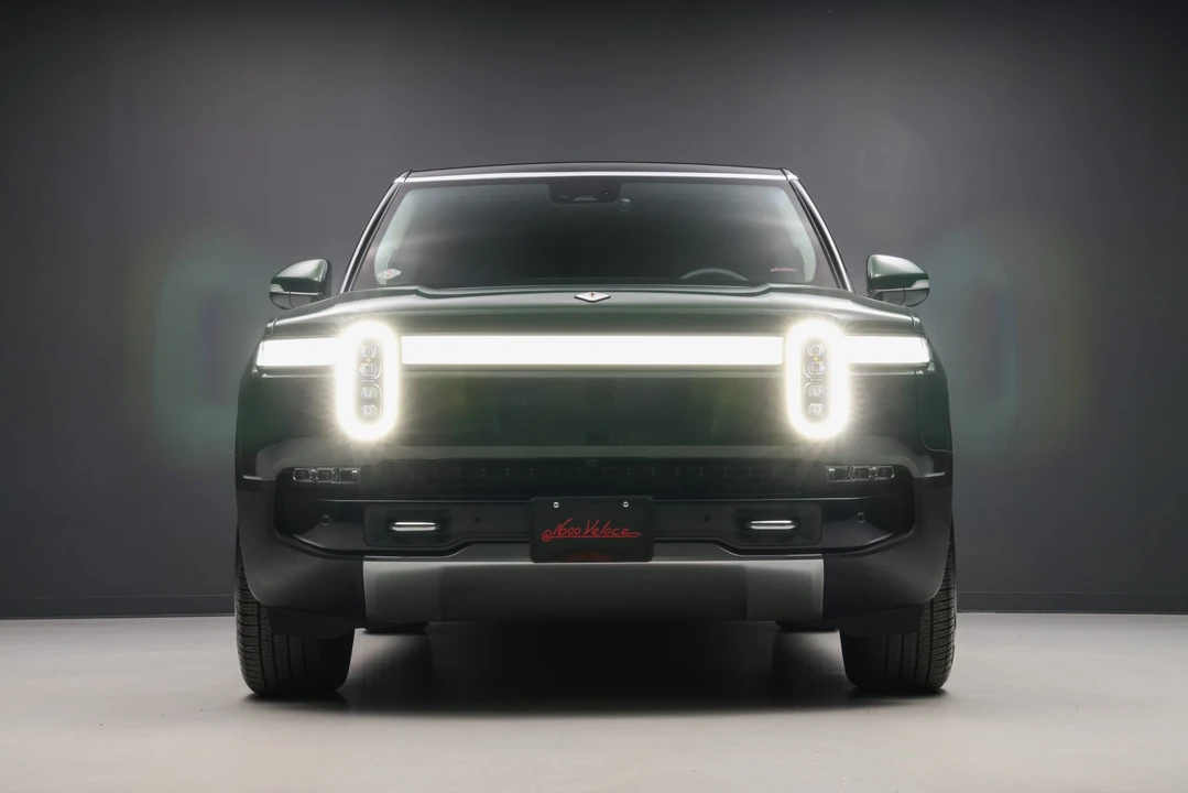 2022 Rivian R1S - Image 20 of 31