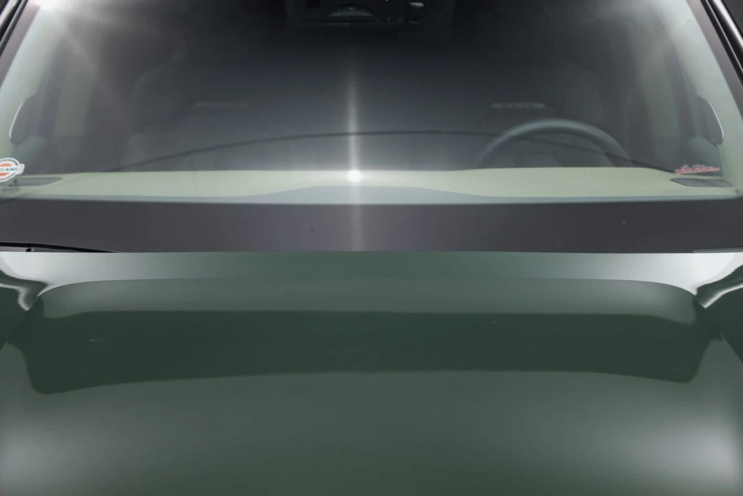 2022 Rivian R1S - Image 25 of 31