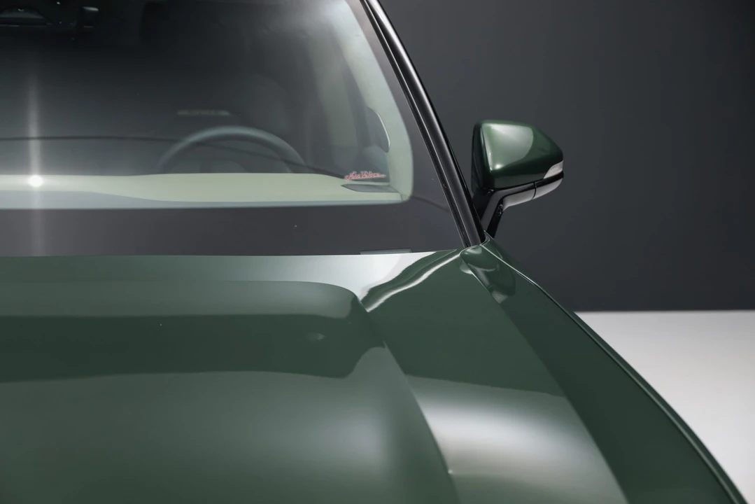 2022 Rivian R1S - Image 26 of 31