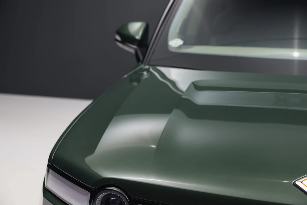 2022 Rivian R1S - Image 27 of 31