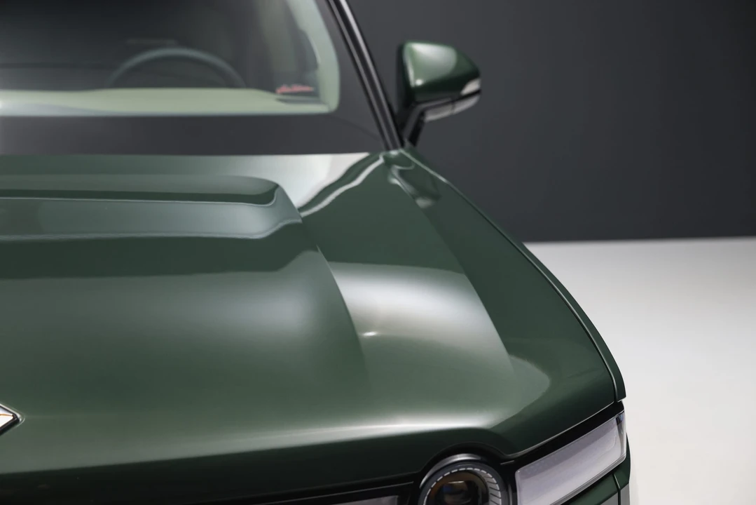 2022 Rivian R1S - Image 29 of 31