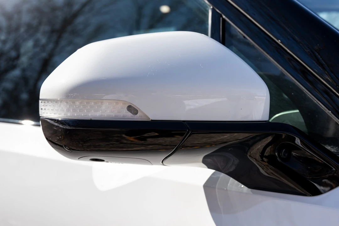 2022 Rivian R1S - Image 19 of 31