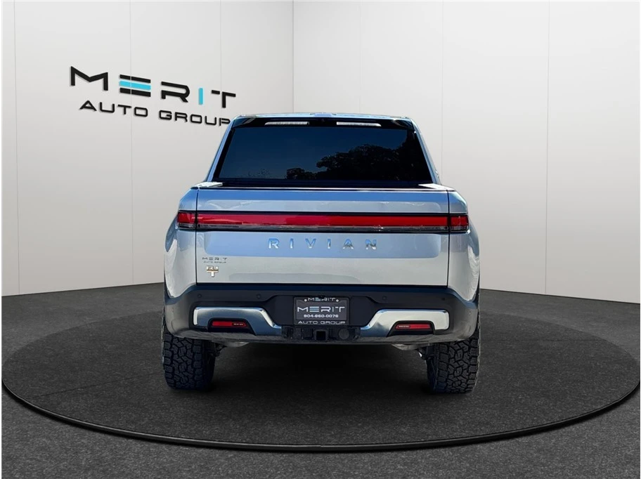 2022 Rivian R1T - Image 8 of 21