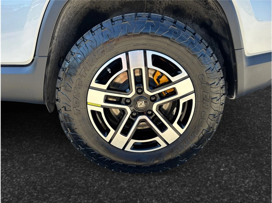 2022 Rivian R1T - Image 15 of 21