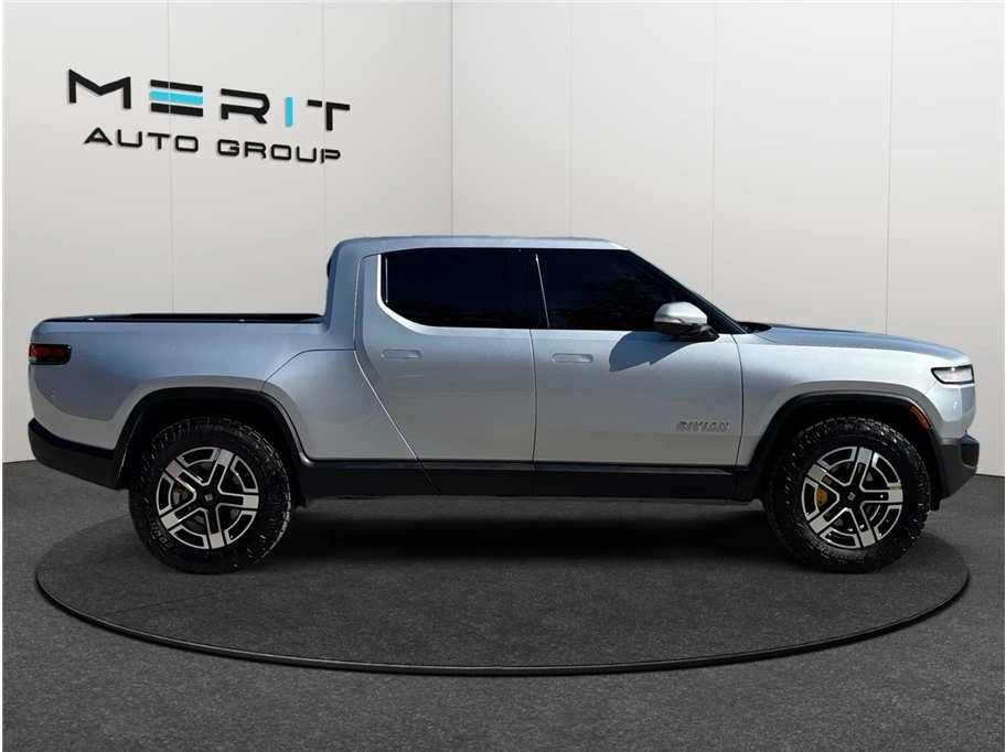 2022 Rivian R1T - Image 10 of 21
