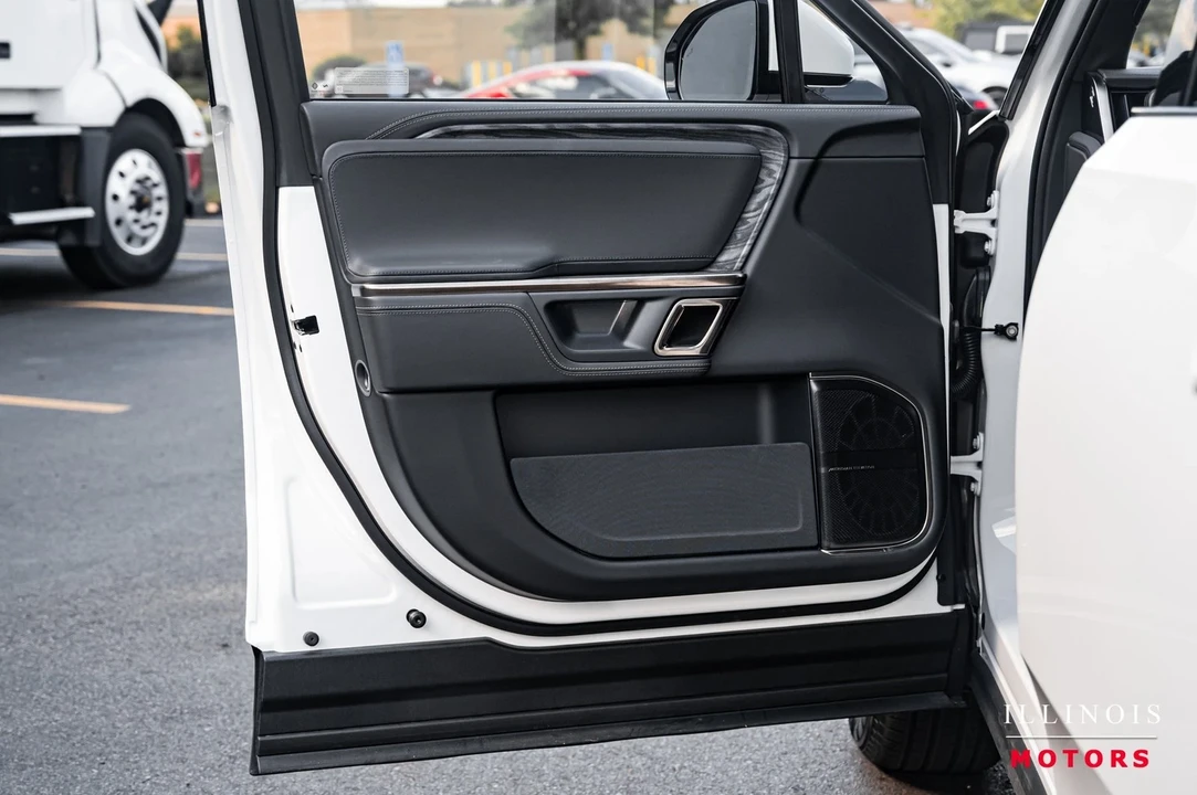 2022 Rivian R1T - Image 17 of 21
