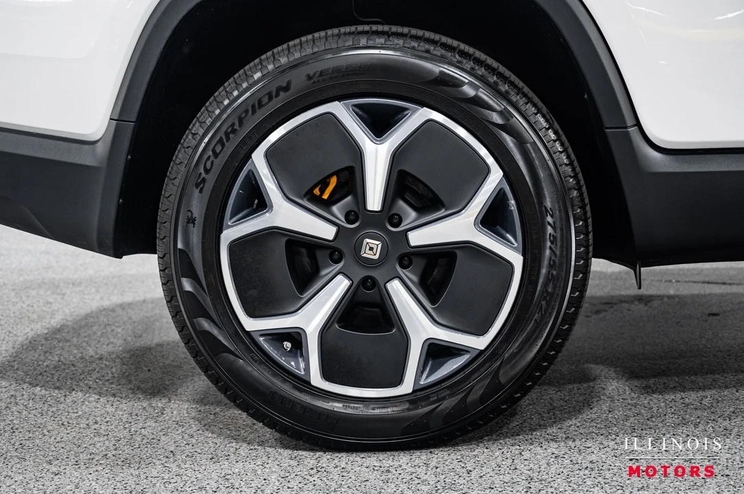 2022 Rivian R1T - Image 14 of 21