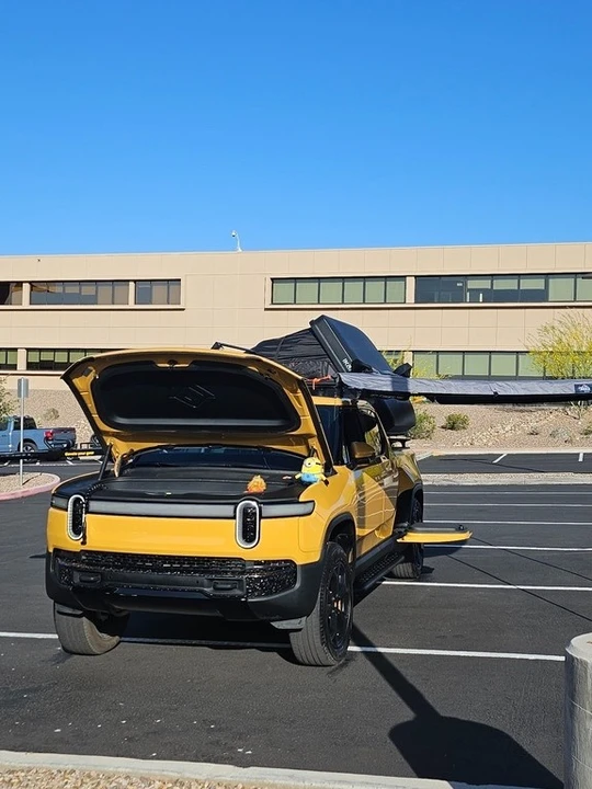 2022 Rivian R1T - Image 21 of 21