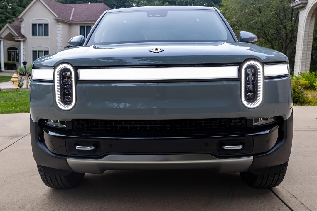 2022 Rivian R1T - Image 6 of 31