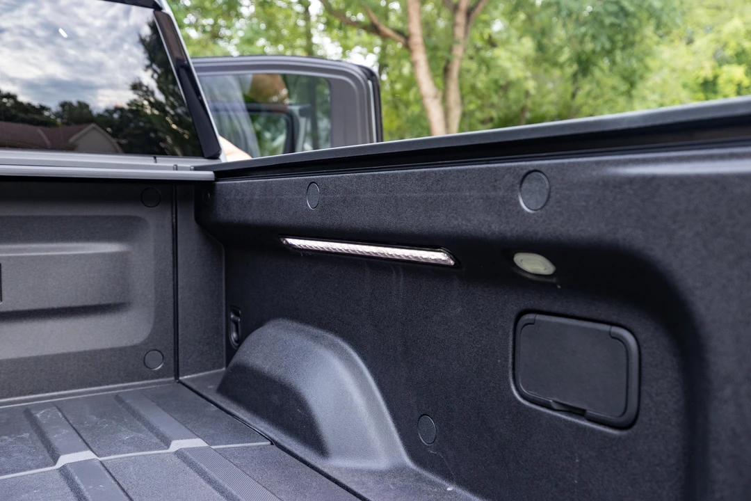 2022 Rivian R1T - Image 29 of 31