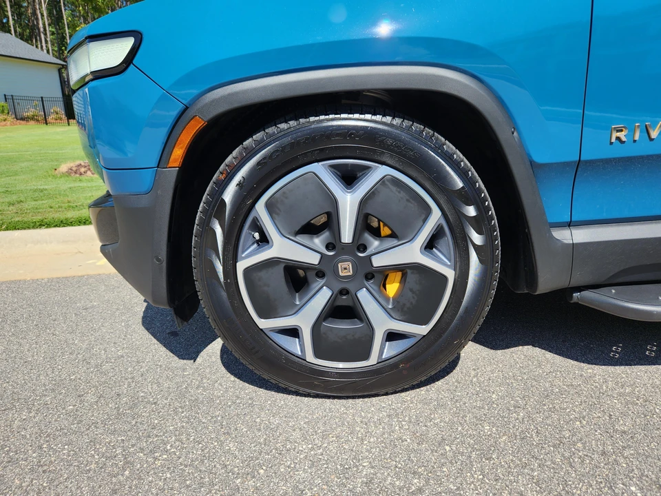 2022 Rivian R1T - Image 29 of 31