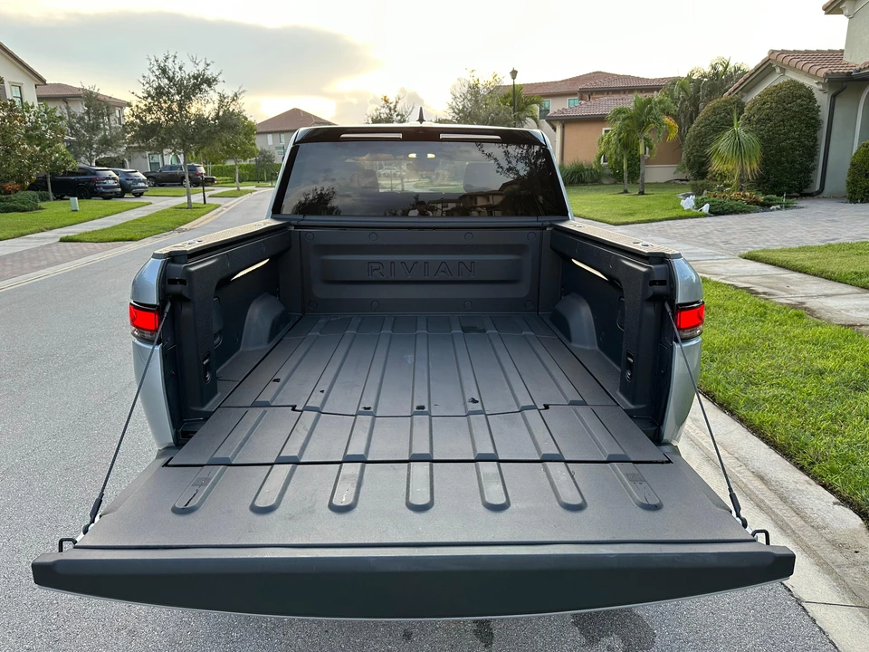 2022 Rivian R1T - Image 21 of 31