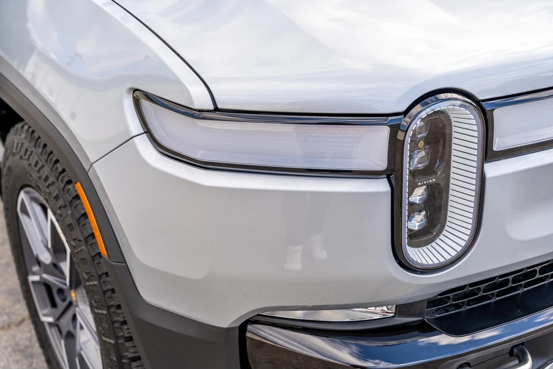2022 Rivian R1T - Image 9 of 31