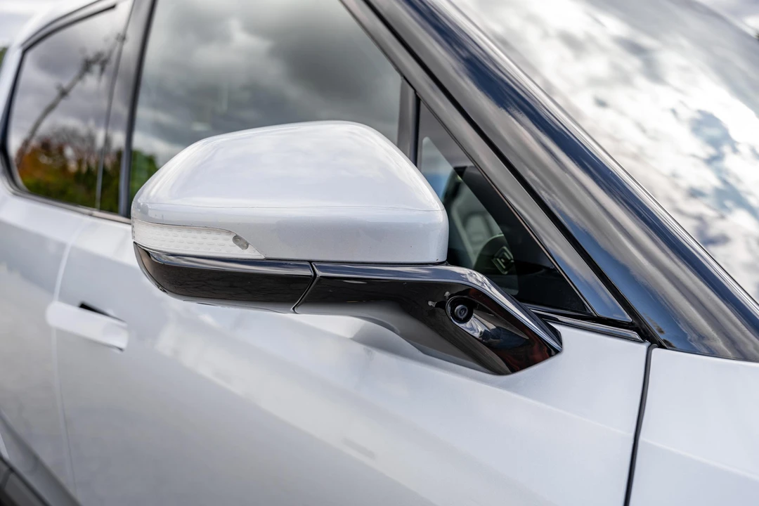 2022 Rivian R1T - Image 30 of 31