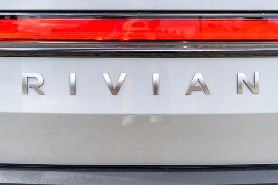 2022 Rivian R1T - Image 22 of 31