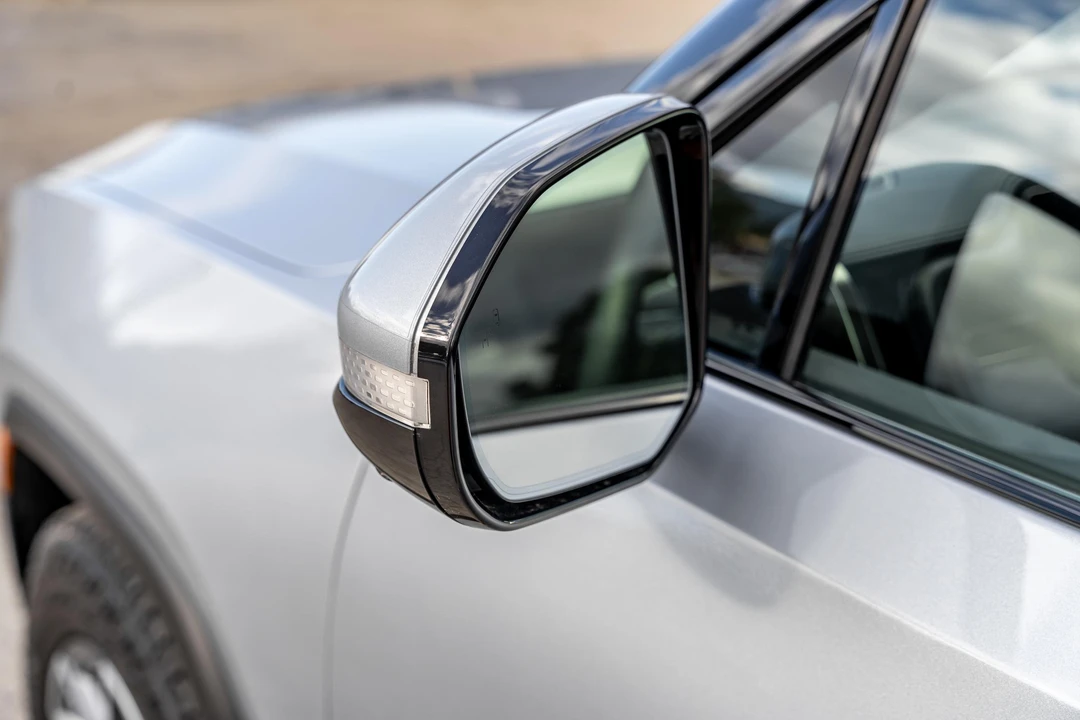 2022 Rivian R1T - Image 15 of 31
