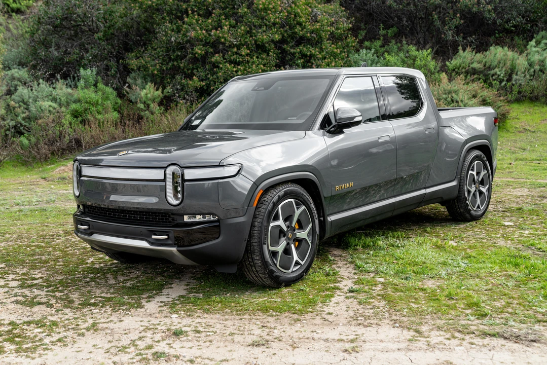 2022 Rivian R1T - Image 11 of 31