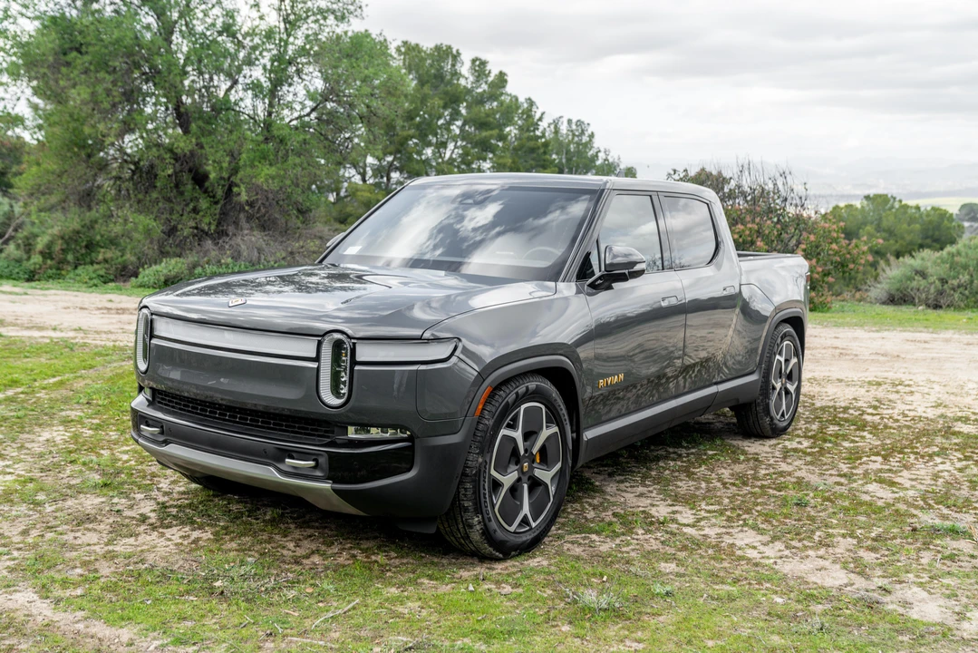 2022 Rivian R1T - Image 8 of 31