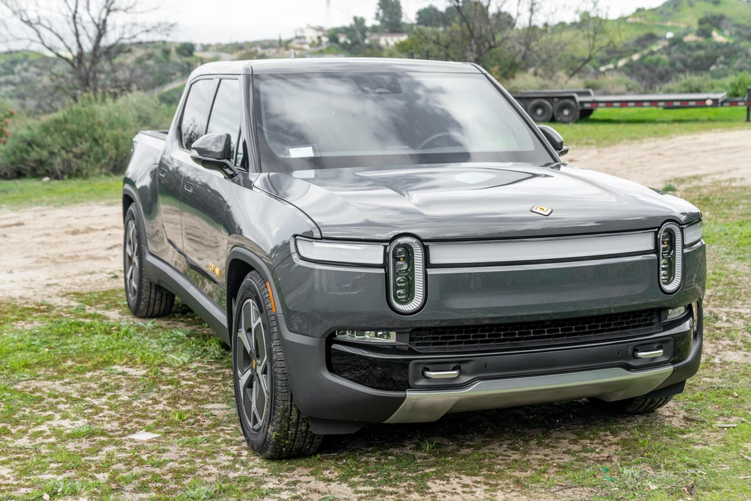 2022 Rivian R1T - Image 25 of 31