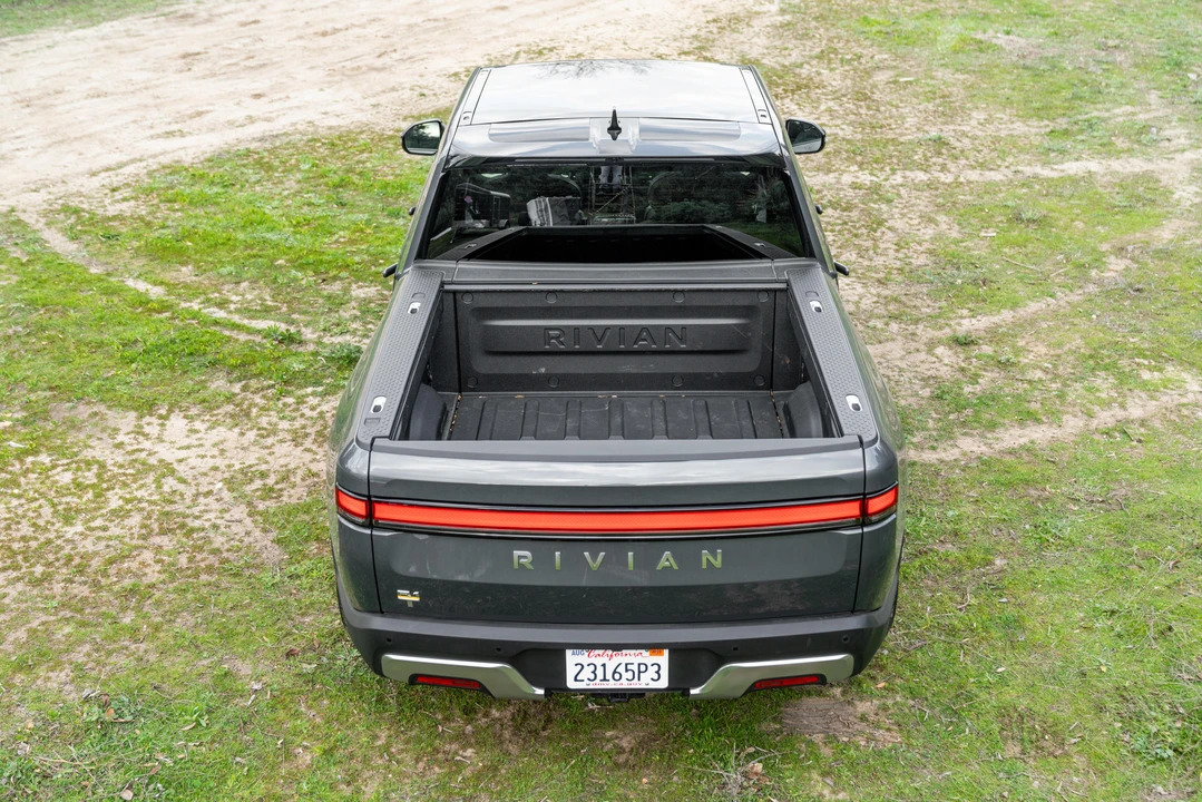 2022 Rivian R1T - Image 19 of 31