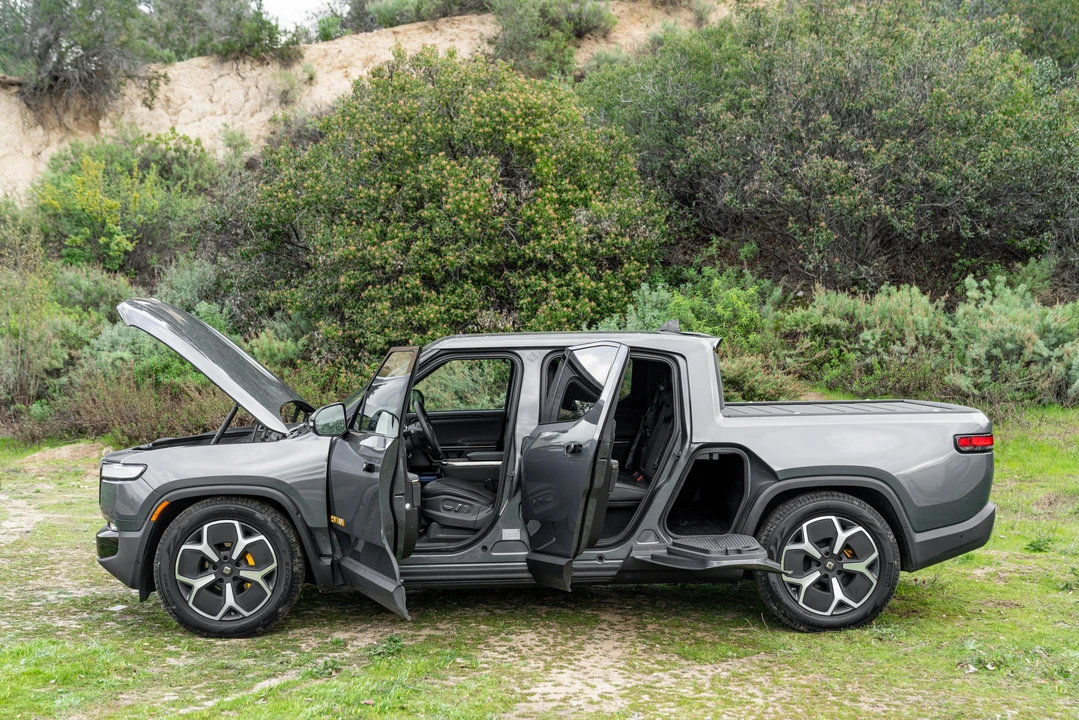 2022 Rivian R1T - Image 31 of 31