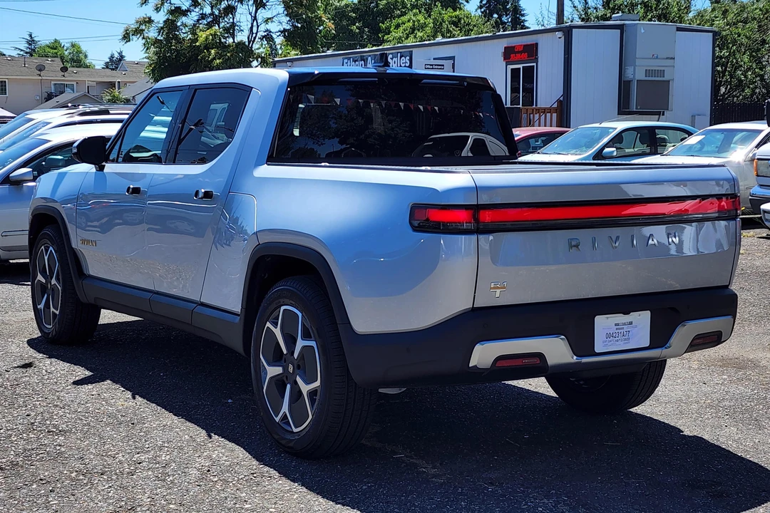 2022 Rivian R1T - Image 4 of 31