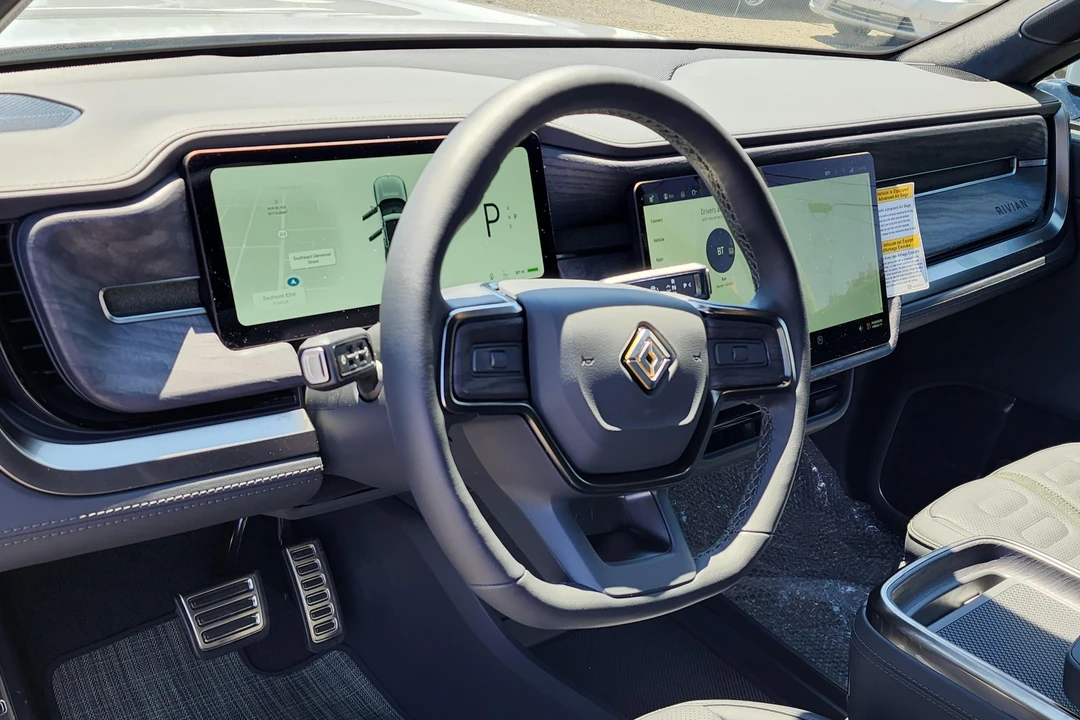 2022 Rivian R1T - Image 31 of 31