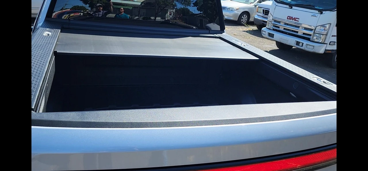 2022 Rivian R1T - Image 23 of 31