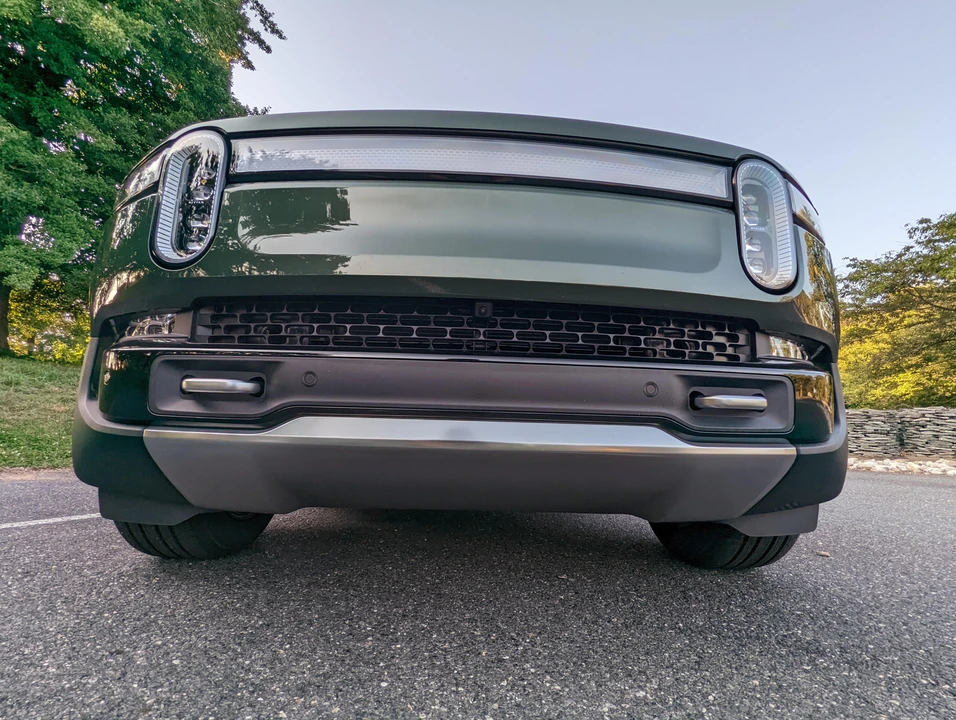 2022 Rivian R1T - Image 7 of 31