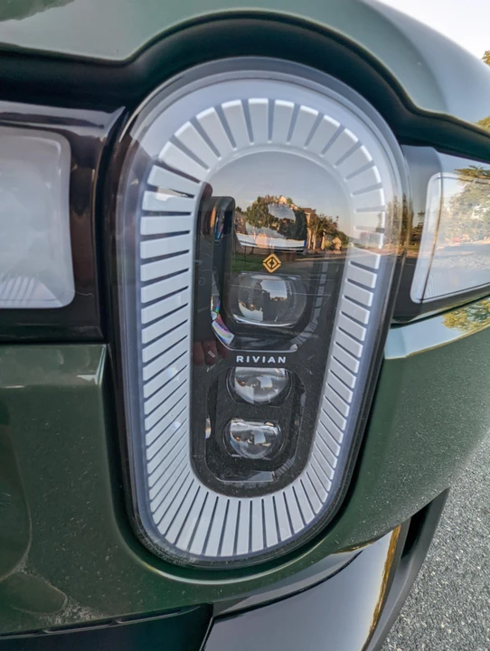 2022 Rivian R1T - Image 21 of 31