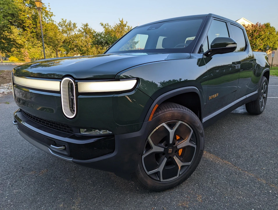 2022 Rivian R1T - Image 9 of 31
