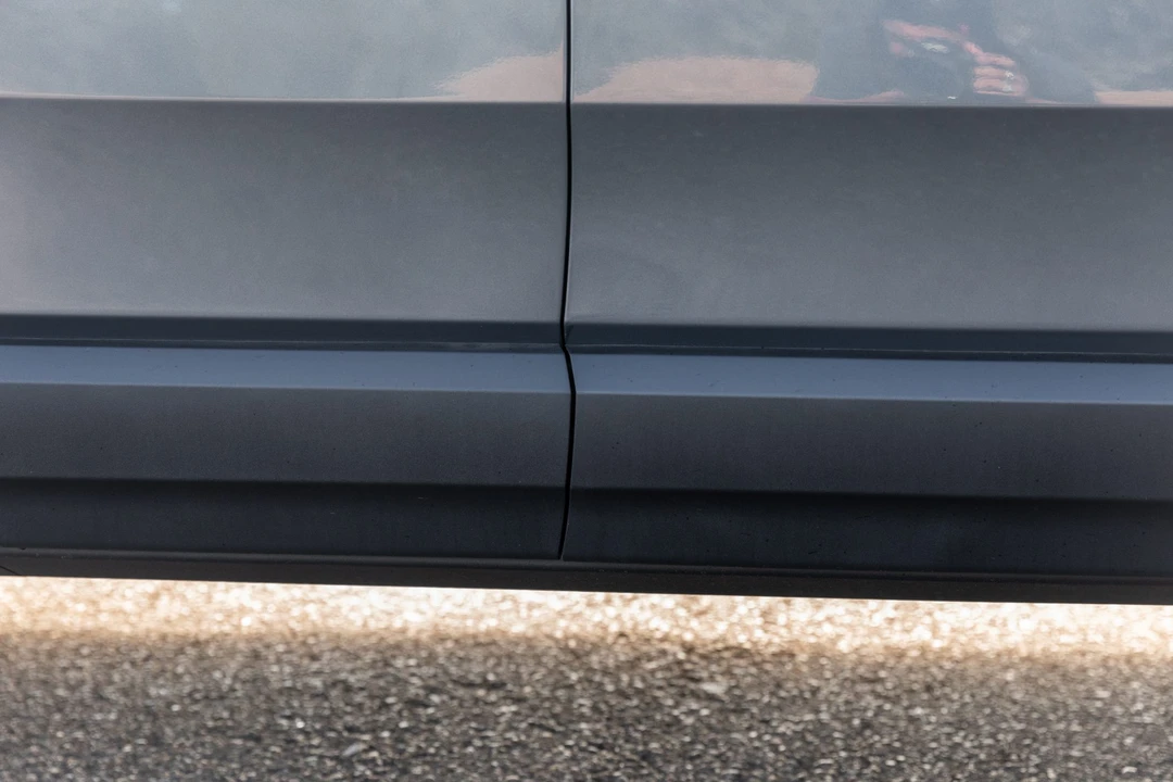 2022 Rivian R1T - Image 27 of 31
