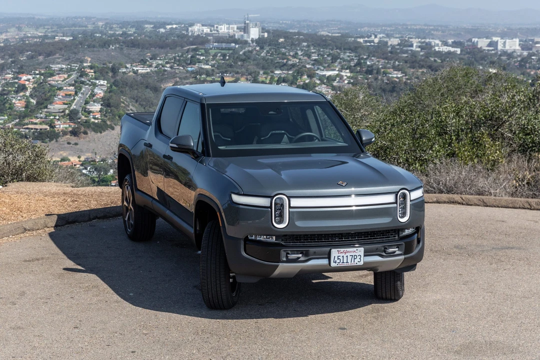 2022 Rivian R1T - Image 5 of 31