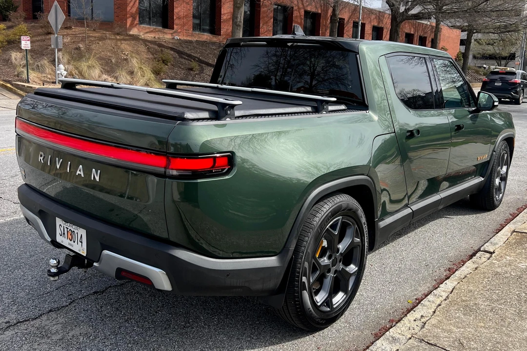 2022 Rivian R1T - Image 4 of 31