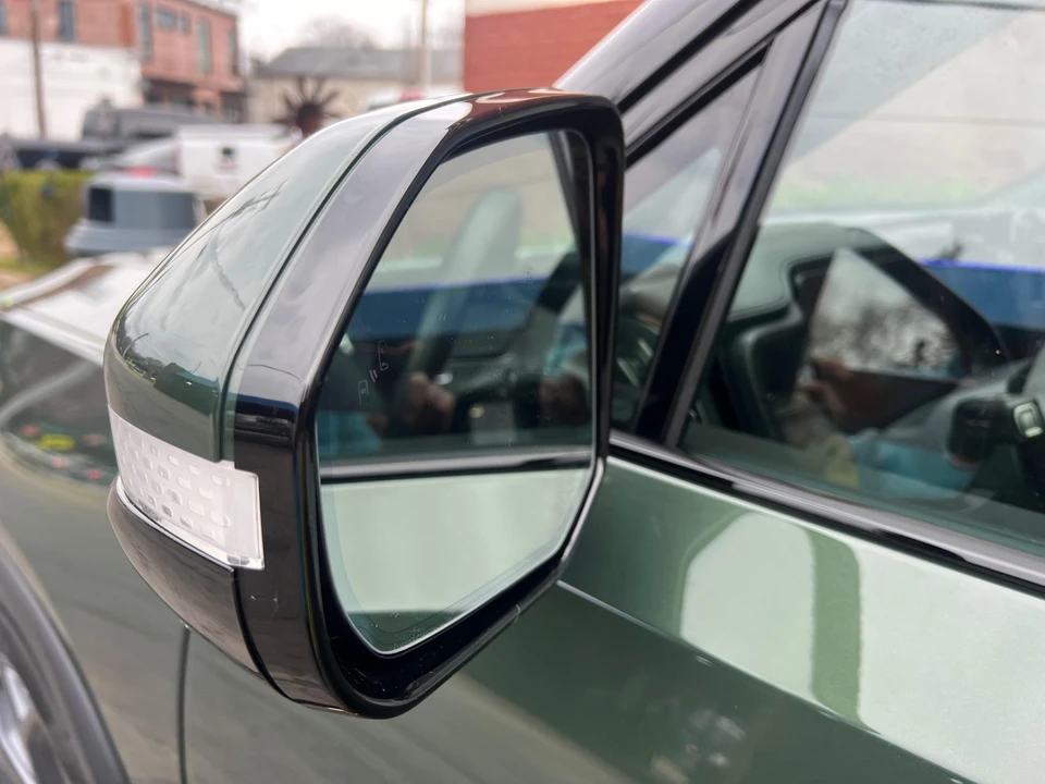 2022 Rivian R1T - Image 20 of 31