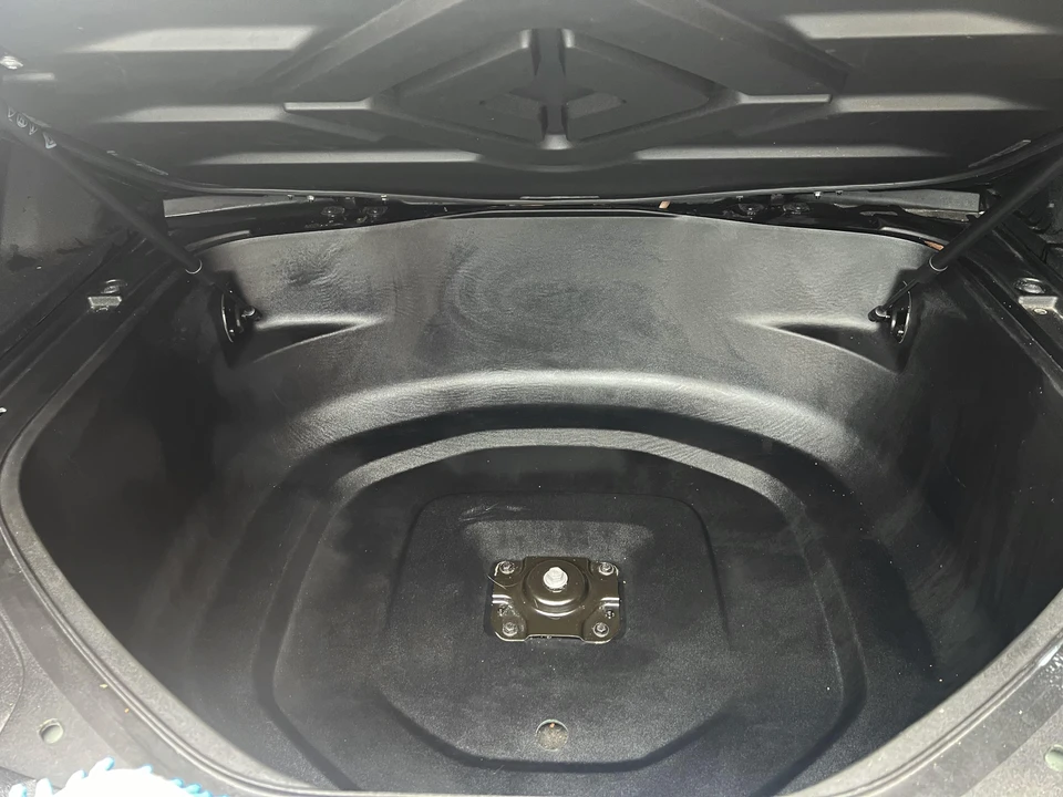2022 Rivian R1T - Image 24 of 31