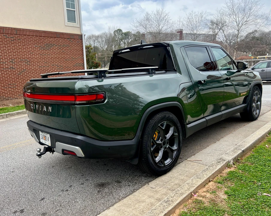 2022 Rivian R1T - Image 11 of 31