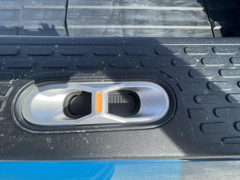 2022 Rivian R1T - Image 27 of 31