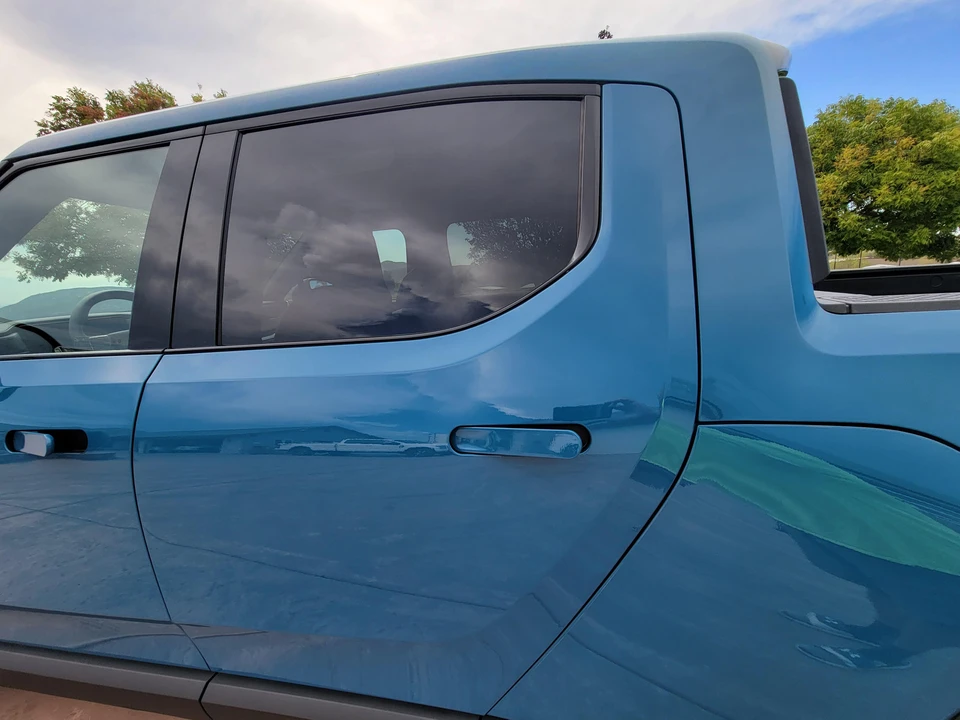 2022 Rivian R1T - Image 28 of 31