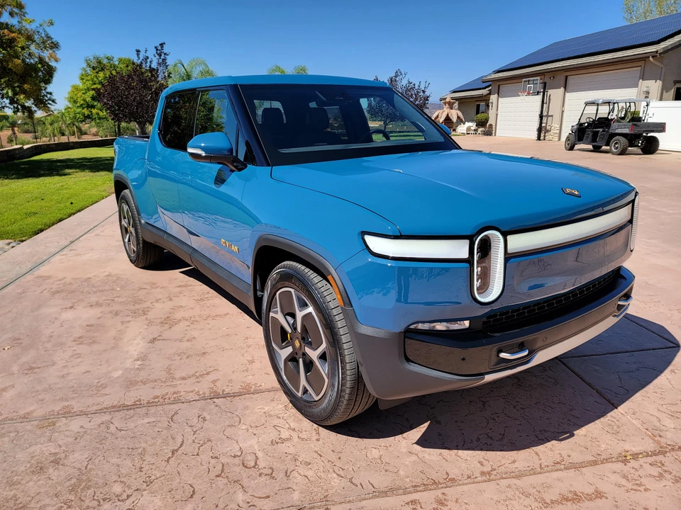 2022 Rivian R1T - Image 23 of 31