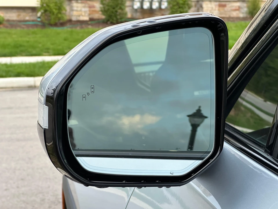 2022 Rivian R1T - Image 13 of 31
