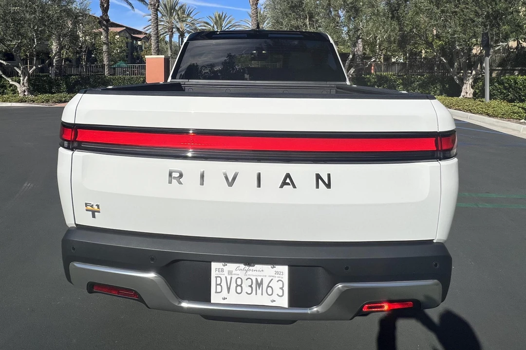 2022 Rivian R1T - Image 5 of 5