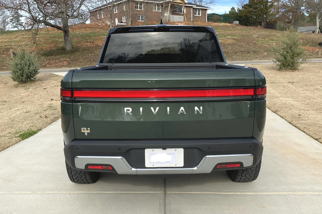 2022 Rivian R1T - Image 5 of 31